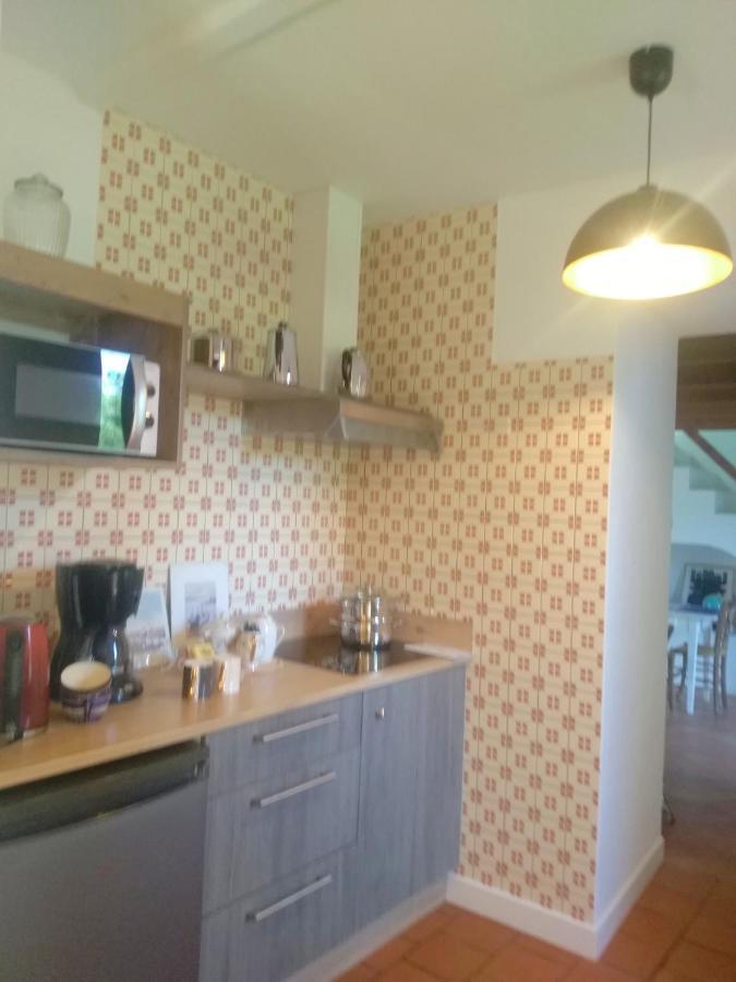 La Petite Maison Dans La Prairie Scillé Екстериор снимка